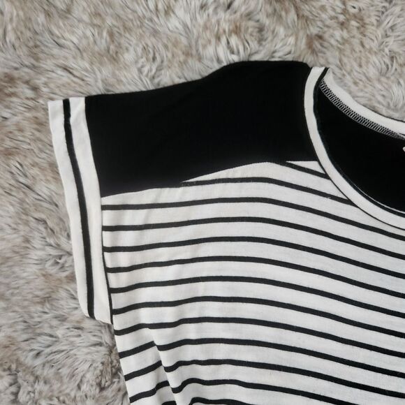 Sew in Love Black and White Striped Shirt Sleeve T-shirt Women's Size Small - Picture 4 of 9